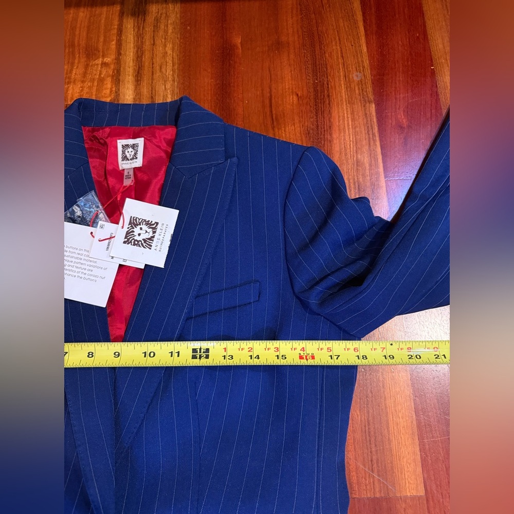 NWT Anne Klein Navy Pinstripe Suit, 6/8 - Picture 5 of 16